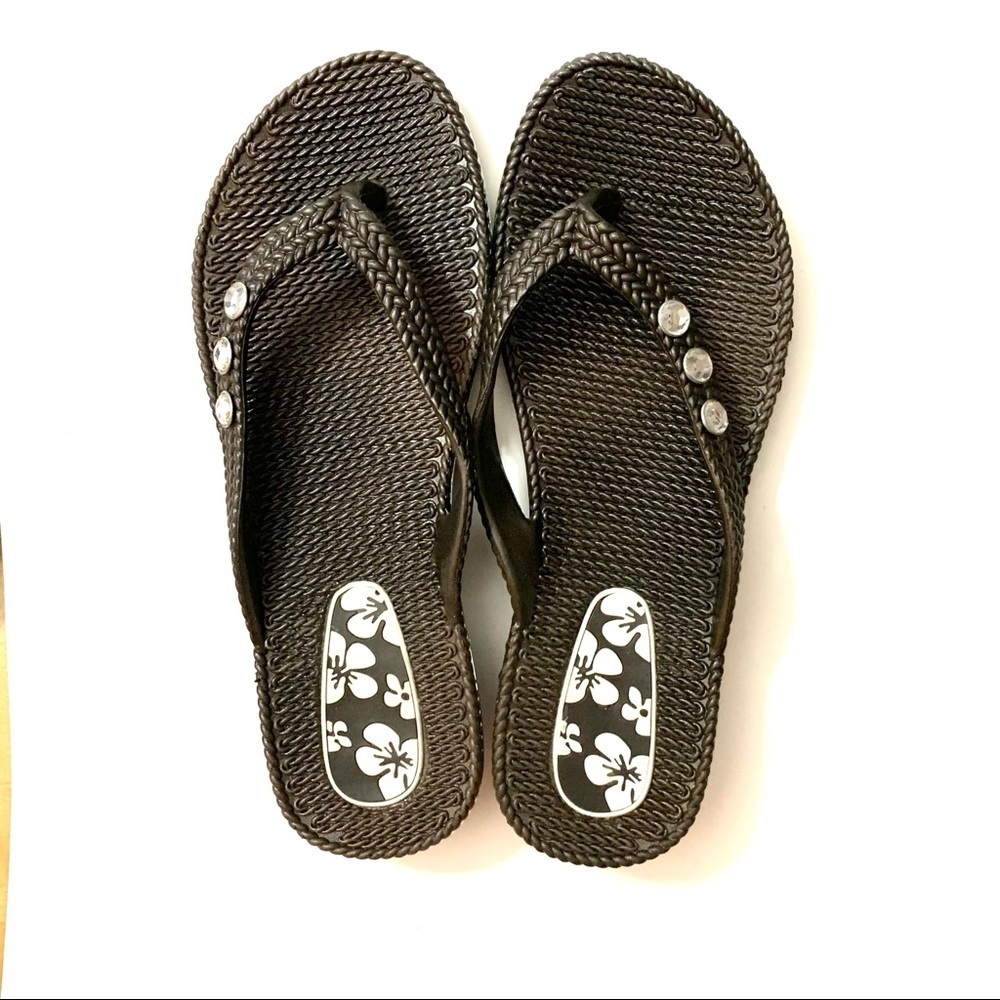 NWT FLIP-FLOP Crystal Rings Sandal